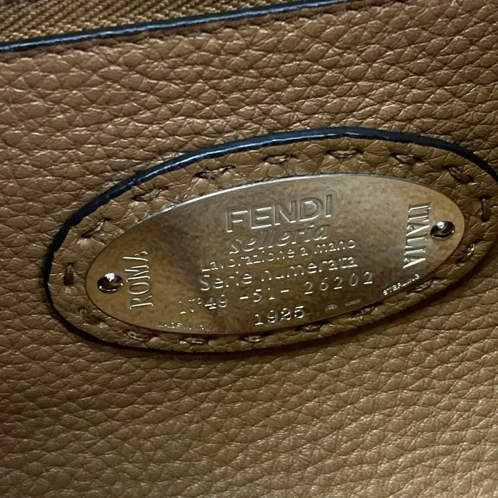 Fendi Celeria, Peekaboo Iconic Medium (Women's) Handbag 8BN290